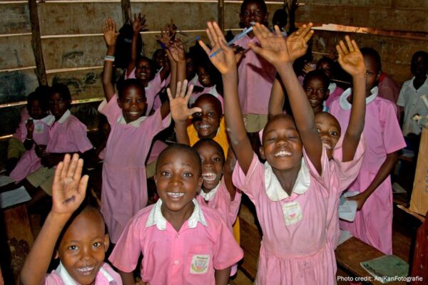 Children of Kampala, Uganda | Photo credit: AnjoKanFotografie