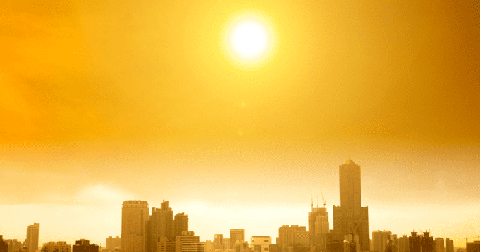 Hot summer in the city | Photo credit: Tomwang112, iStock