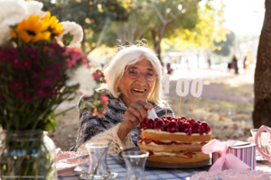 Centenarian-by-cometary,-iStock-886956004-600x400